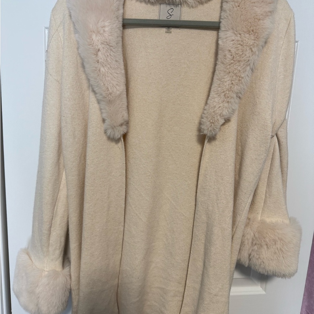 Sioni Cream Fur-Trimmed Women's Cardigan